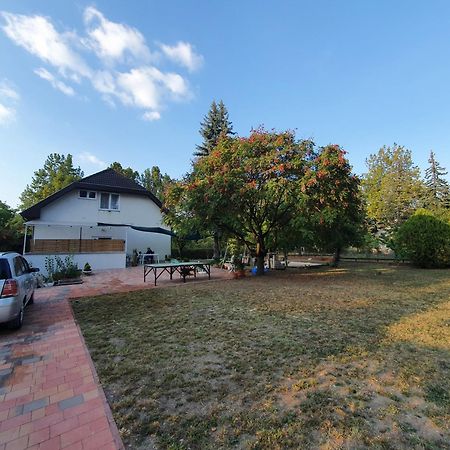 Gold Apartman Zamardi Exterior photo
