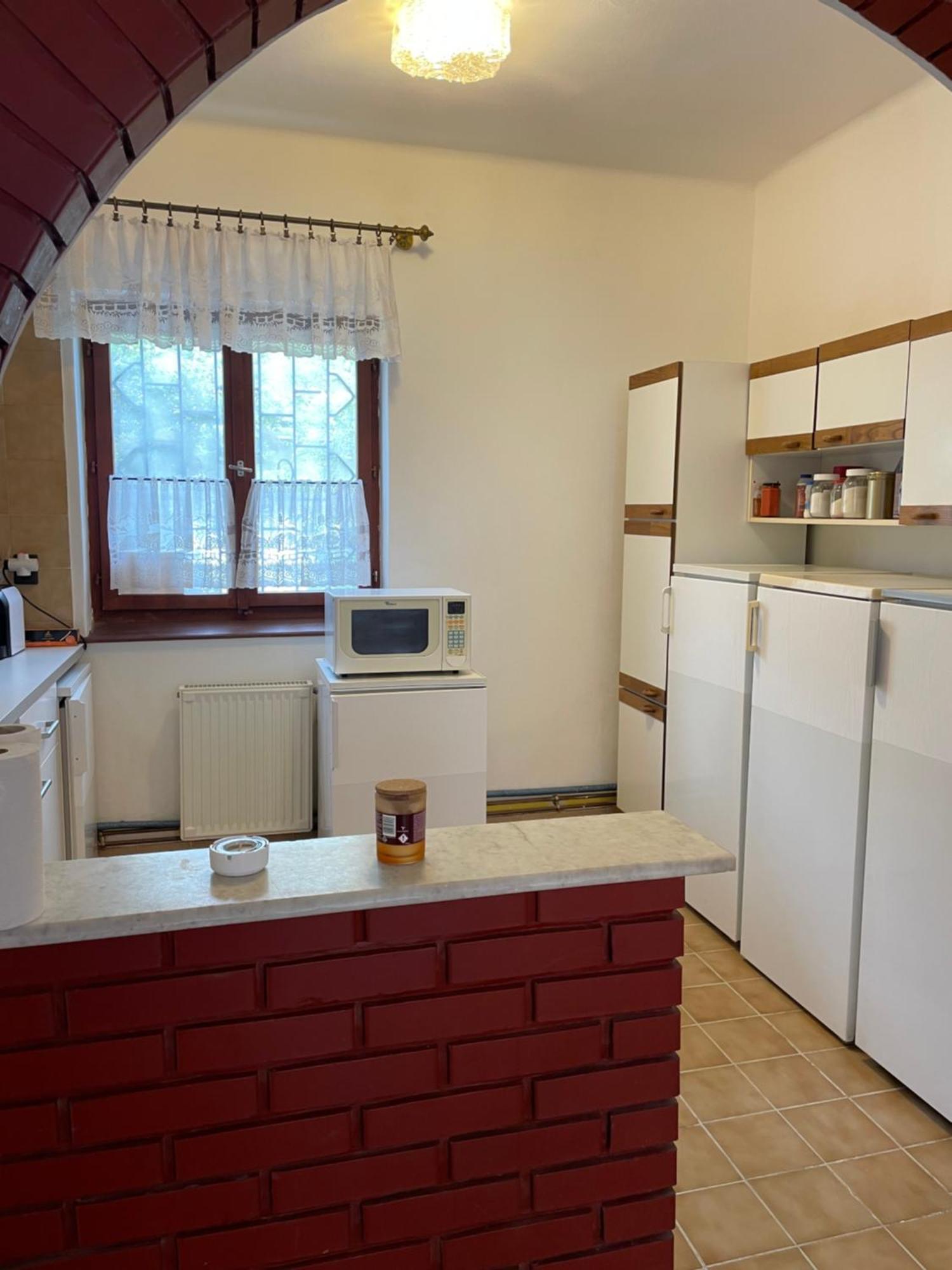 Gold Apartman Zamardi Exterior photo
